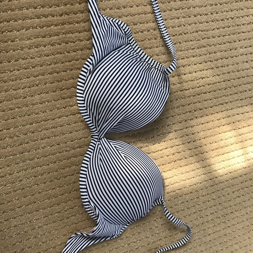Bikini top